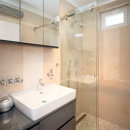 Vindobona 2 Apartman Hvar Town