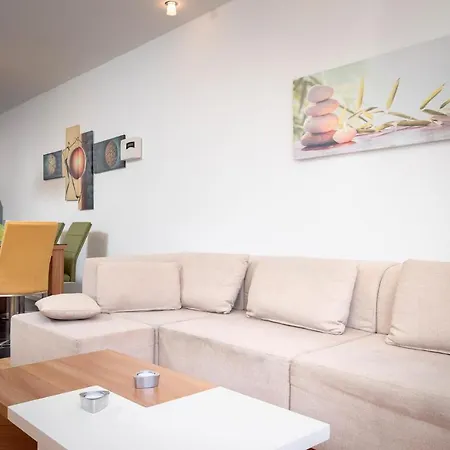 Apartman Vindobona 2 *